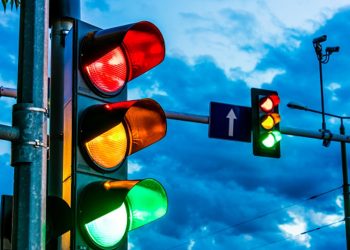 4 Lampu Merah Terlama di Indonesia, Ada yang Berdurasi 12 Menit.