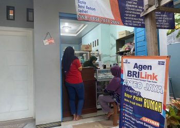 Layanan Tanpa Antri Vita Laris Manis, Melayani Urusan Perbankan Diselingi Curhat