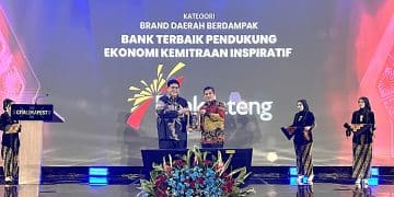 Bank Jateng terbaik sebagai Pendukung Ekonomi Kemitraan Inspiratif, untuk kategori brand daerah berdampak.
