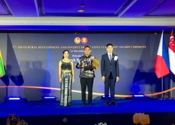 Bank Jateng meraih penghargaan The 7th ASEAN Rural Development and Poverty Eradication (RDPE) Leadership Award, dalam rangkaian The 14th ASEAN Ministers Meeting on Rural Development and Poverty Eradication (AMRDPE), di Bangkok, Thailand, 8-12 Desember 2025.