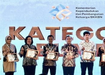 Komitmen Bank Jateng (PT Bank Pembangunan Daerah Jawa Tengah) berbuah penghargaan. Bank Jateng mendapatkan, Predikat Gold sebagai Mitra BUMD dalam program Orang Tua Asuh Cegah Stunting (GENTING).